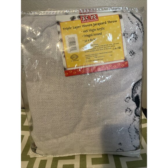 Disney 101 Dalmations Tapestry Blanket Knit Throw Beacon Vintage USA Christmas - Picture 3 of 6